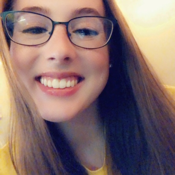 Meet your Posher, Phebe - Picture 1 of 1